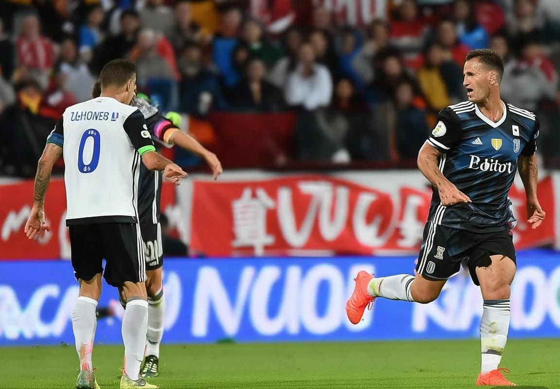 齐沃换人争议引发球队连败，队长公开不满及精神疗法失效